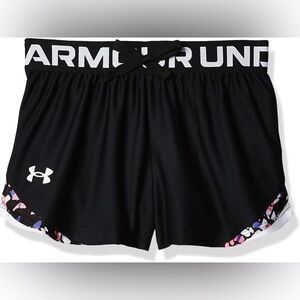 Girls Under Armour Shorts - Heat Gear Loose Fit - Large